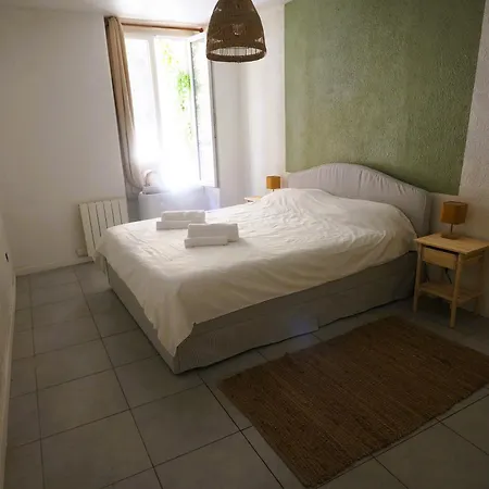 Voltaire Yourhosthelper Apartamento *