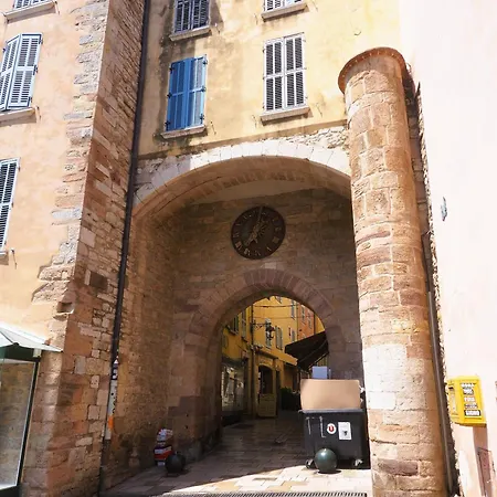 Apartment Voltaire Yourhosthelper *